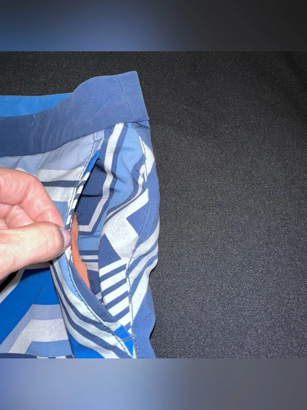 Tommy Bahama bold geometric